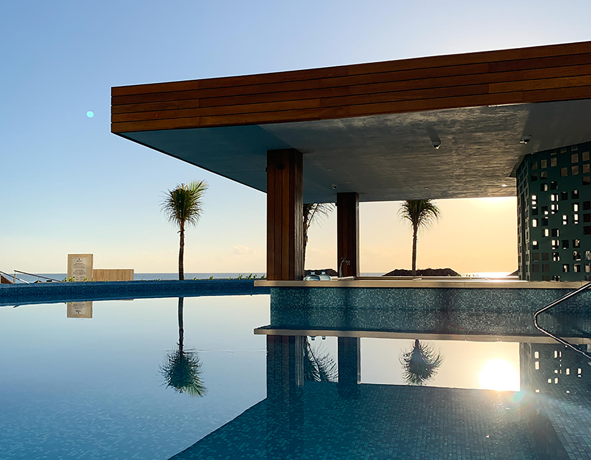 Emporio Hotel & Suites Cancun picture